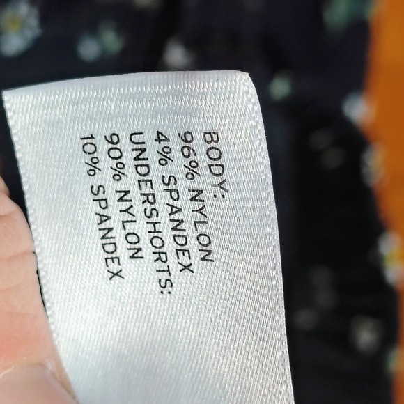 Duluth Trading Co Womens Daisy Print Skirt Shorts‎ Size Medium Elastic Waist - Picture 11 of 12